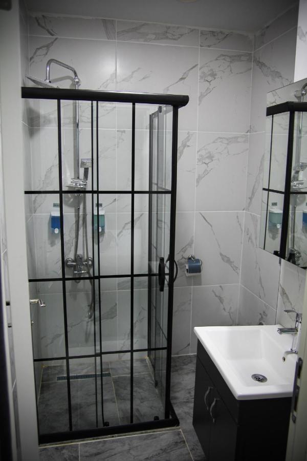 The Hera Bostanci B&B *